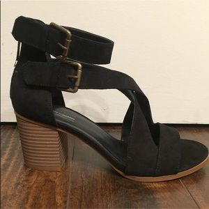 Melrose & Market Black Block Heel Sandal (Size 8)